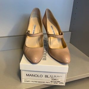 Manolo Blahnik Campy patent nude heel size 39.5